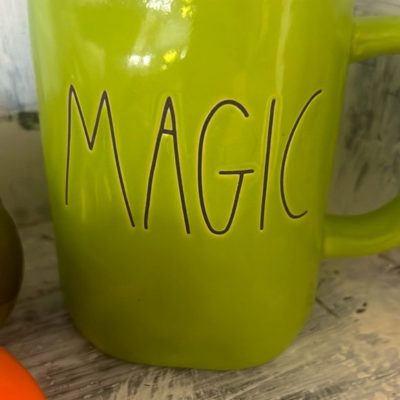 Rae Dunn MAGIC Halloween mug - Picture 2 of 3